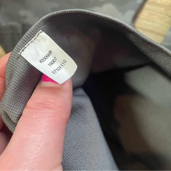 Spanx Look At Me Now Seamless shaping activewear Leggings in Black/Charcoal Camo - Picture 10 of 10